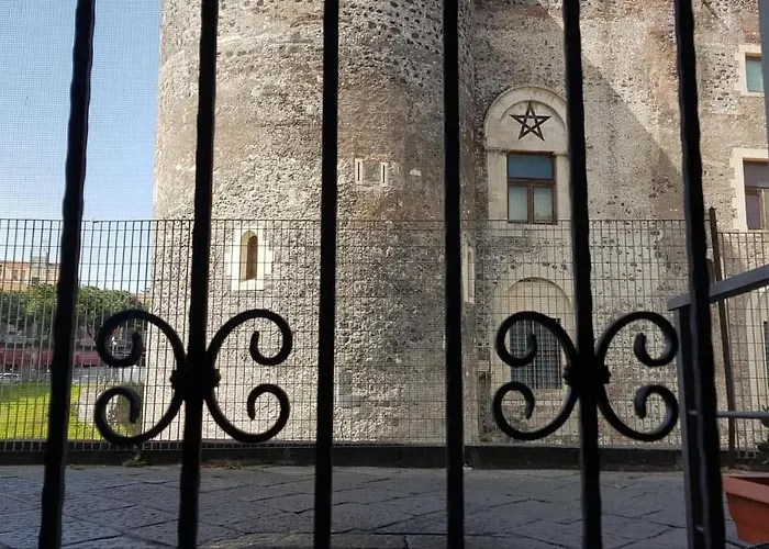 La Piccola Grotta Ursino * Catania